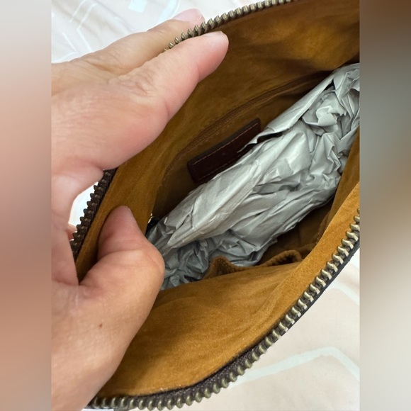 Patricia Nash Floral Leather Wristlet Clutch - Picture 5 of 6